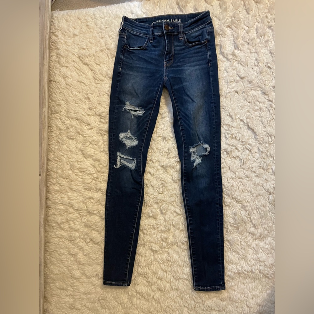 Ripped skinny jeans